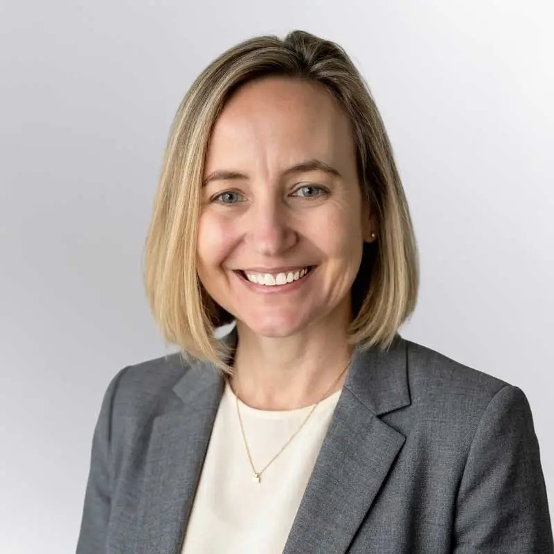 alisa delargy headshot v4